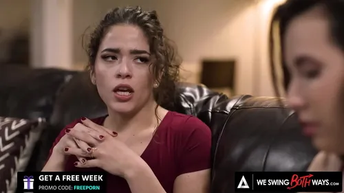 Orgie bisexuelle - 2 couples baisent en échangisme anal